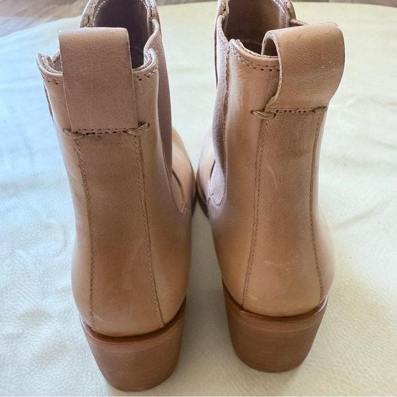 Nisolo Ana Go-To Heeled Chelsea Boot - Picture 14 of 14